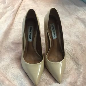 Steve Madden pointed toe heels